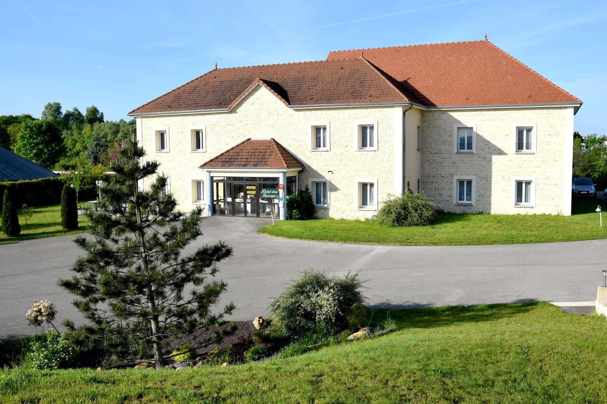 Hotel Logis Des Sources Créney-près-Troyes Exterior foto